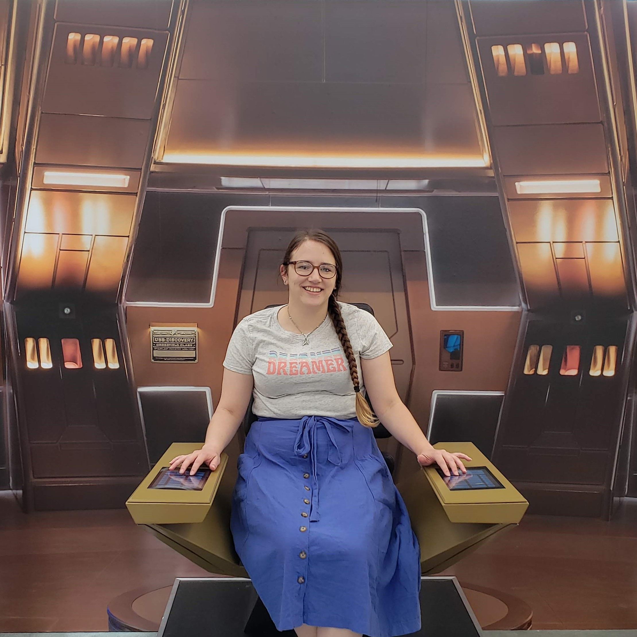 Rachel Hulshult-Star Trek Features Writer