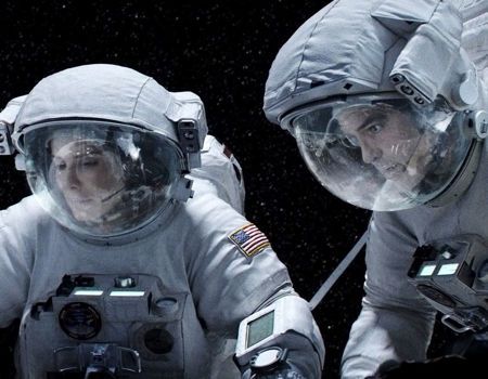 10 Terrifying Scenarios in Films Gravity 2