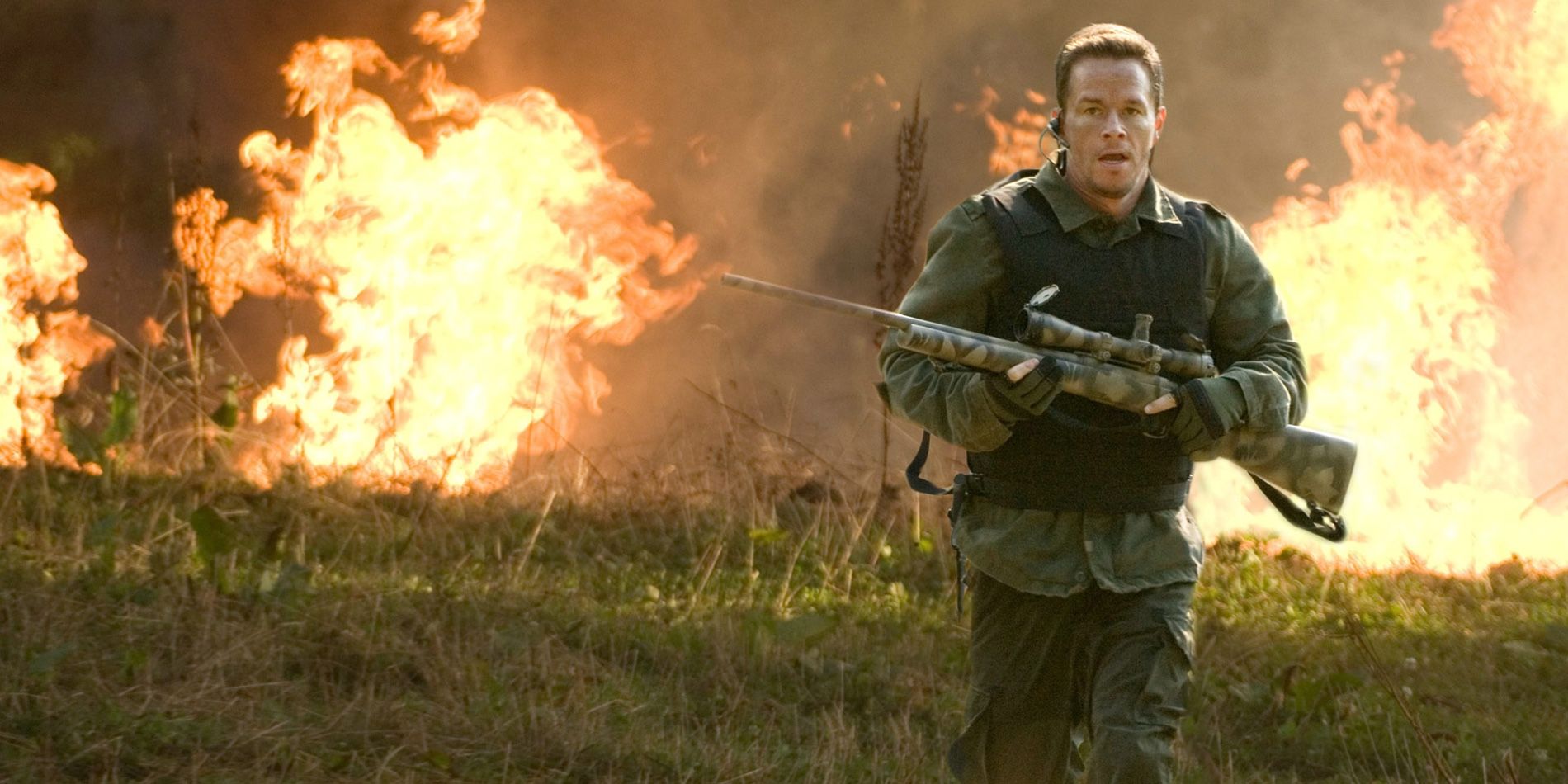 Mark Wahlberg running from explosions in Shooter