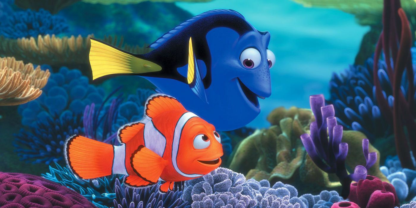 Marlin e Dory nadam juntos em Procurando Nemo, da Pixar