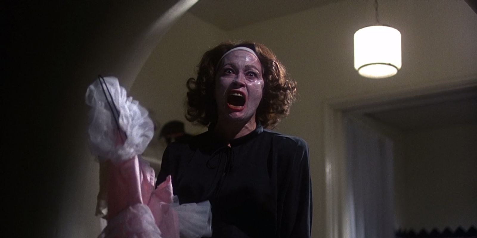 Faye Dunaway screaming in Mommie Dearest