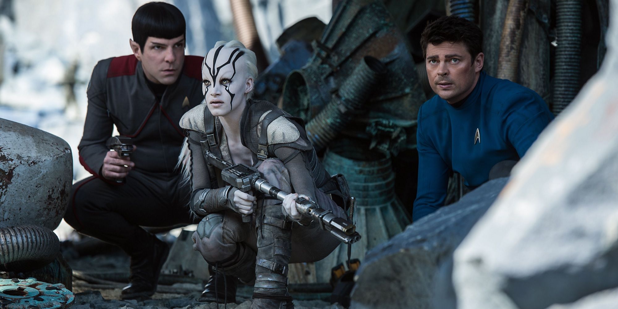 Karl Urban Wants to Introduce McCoy’s Family in Star Trek 4