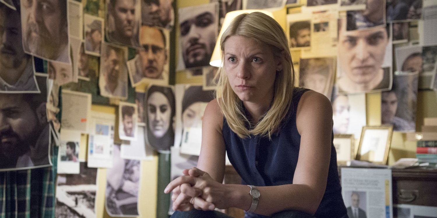 Claire Danes with her hands crossed in Homeland