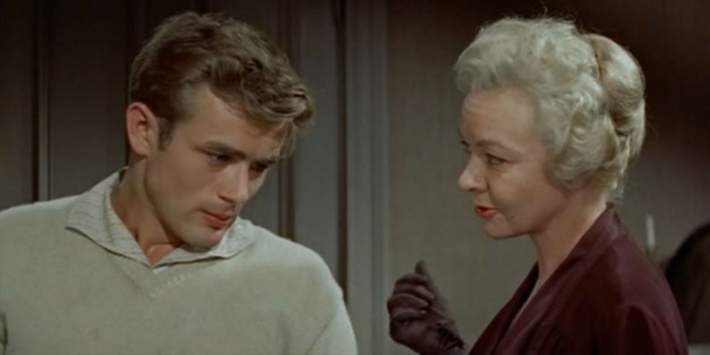 Caleb (James Dean) and Kate (Jo Van Fleet) talking in the 1955 movie adaptation of East of Eden