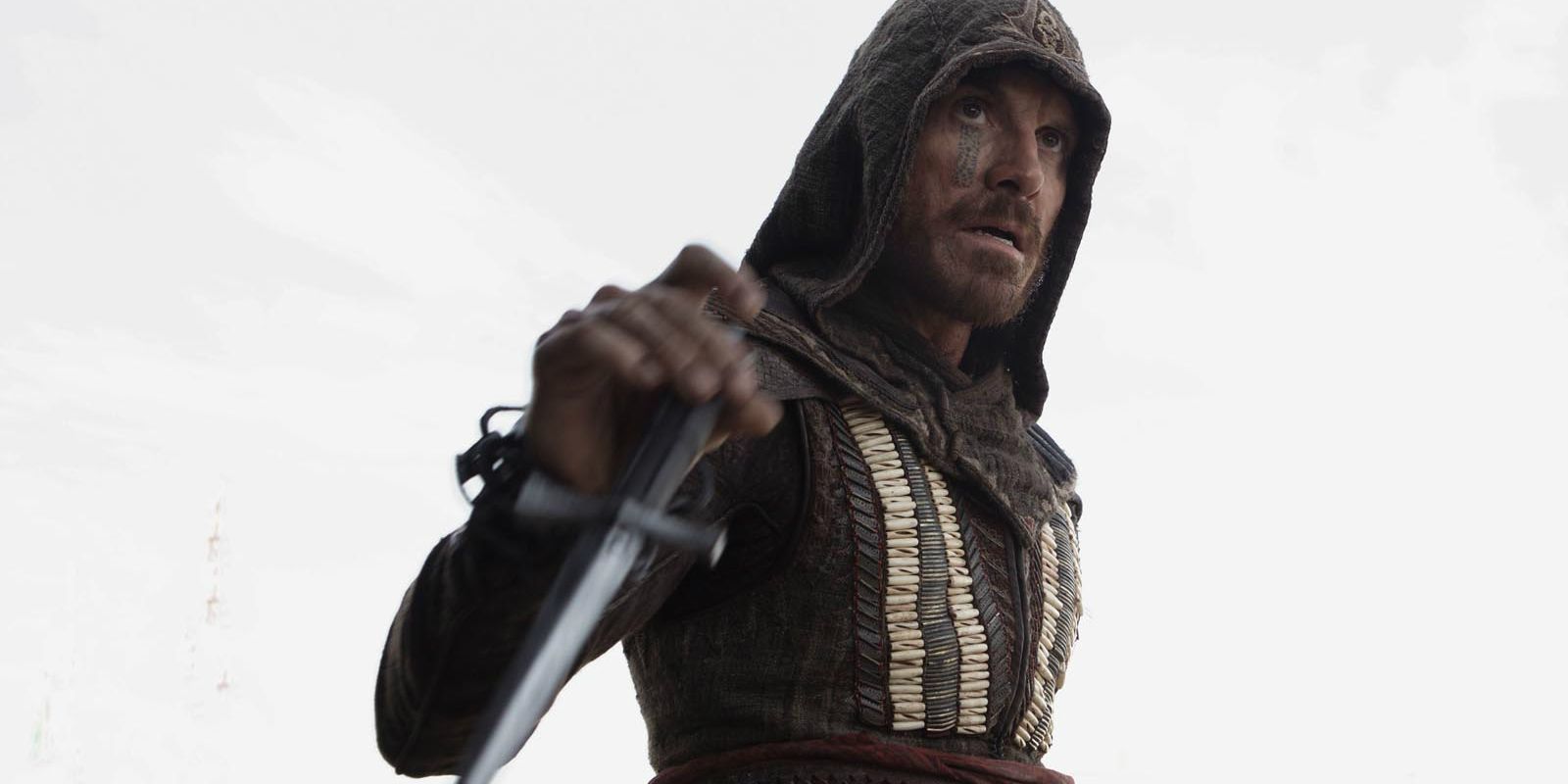 Assassin's Creed (2016) - Michael Fassbender with dagger