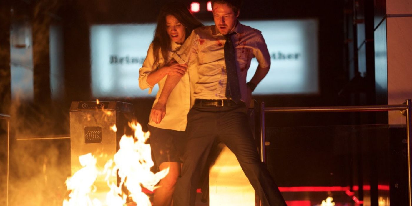 The protagonists attempt to escape fire in The Belko Experiment 