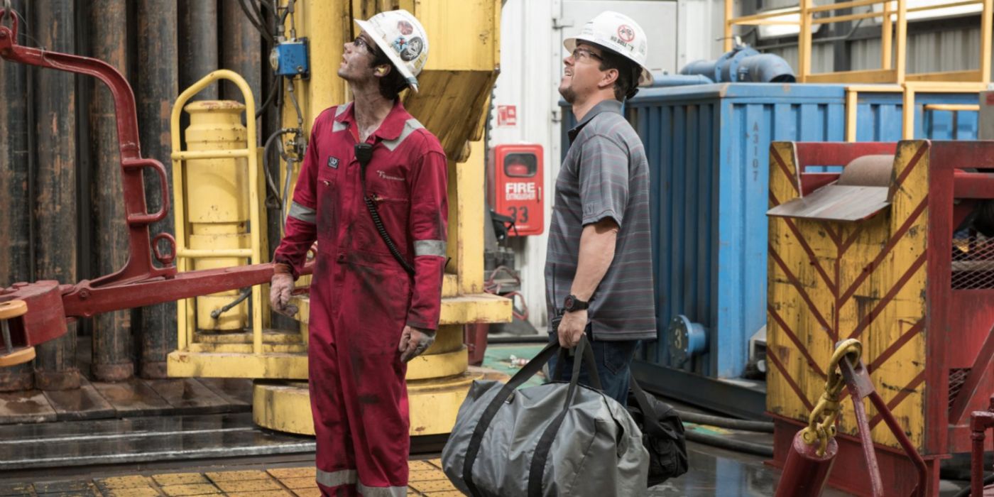 Mark Wahlberg and Dylan O'Brien in Deepwater Horizon