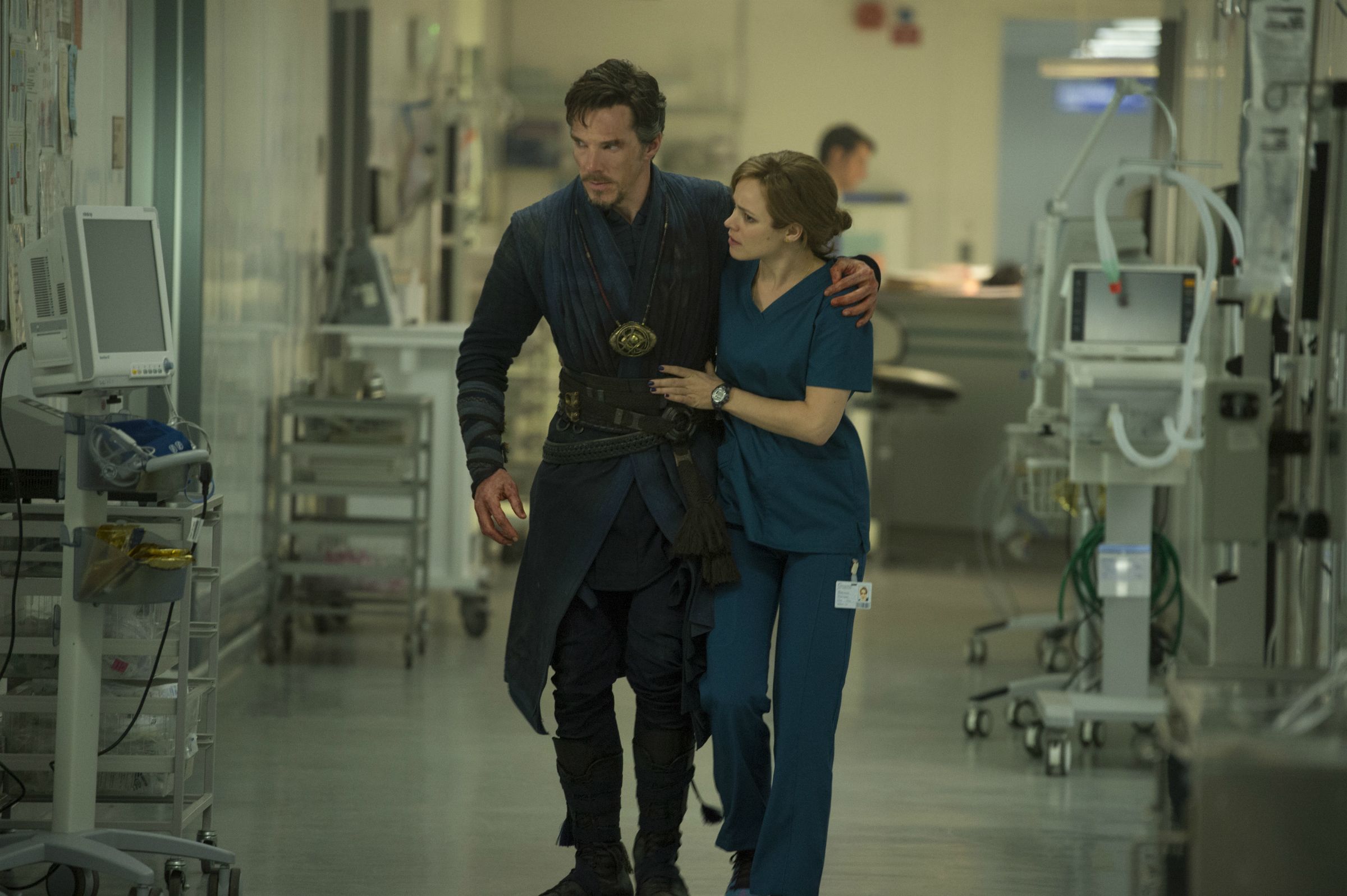 Doctor Strange - Stephen Strange (Benedict Cumberbatch) and Christine Palmer (Rachel McAdams)