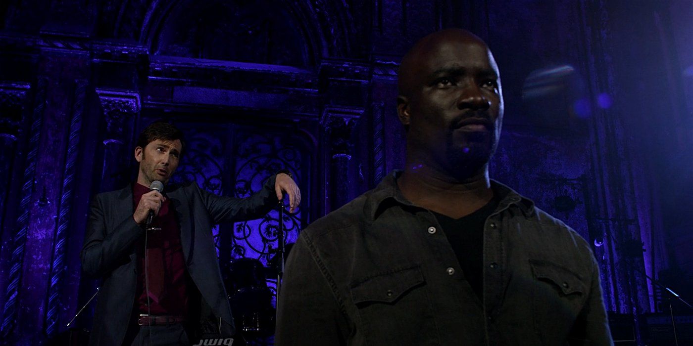 Mike Colter as Luke Cage in Jessica Jones, with David Tennant as Kilgrave