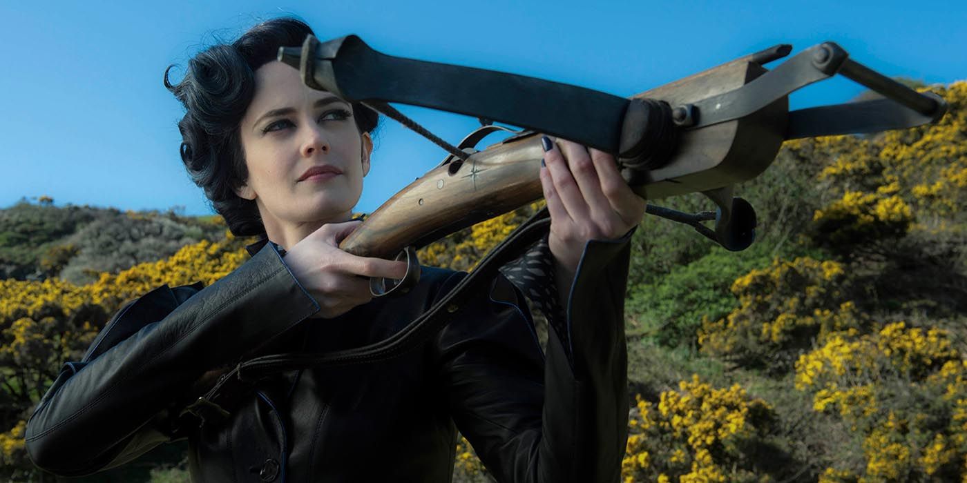 Eva Green with a crossbow in Miss Peregrine's Home For Peculiar Children