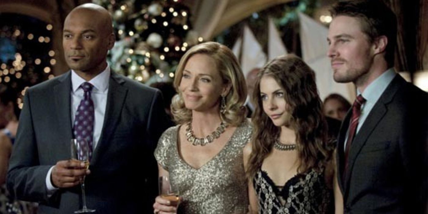 Arrow the Queen's Christmas Party Oliver Thea and Moira
