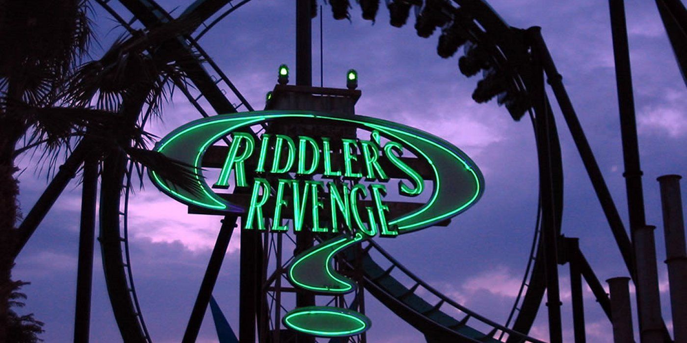 Riddler's Revenge Roller Coaster DC Batman