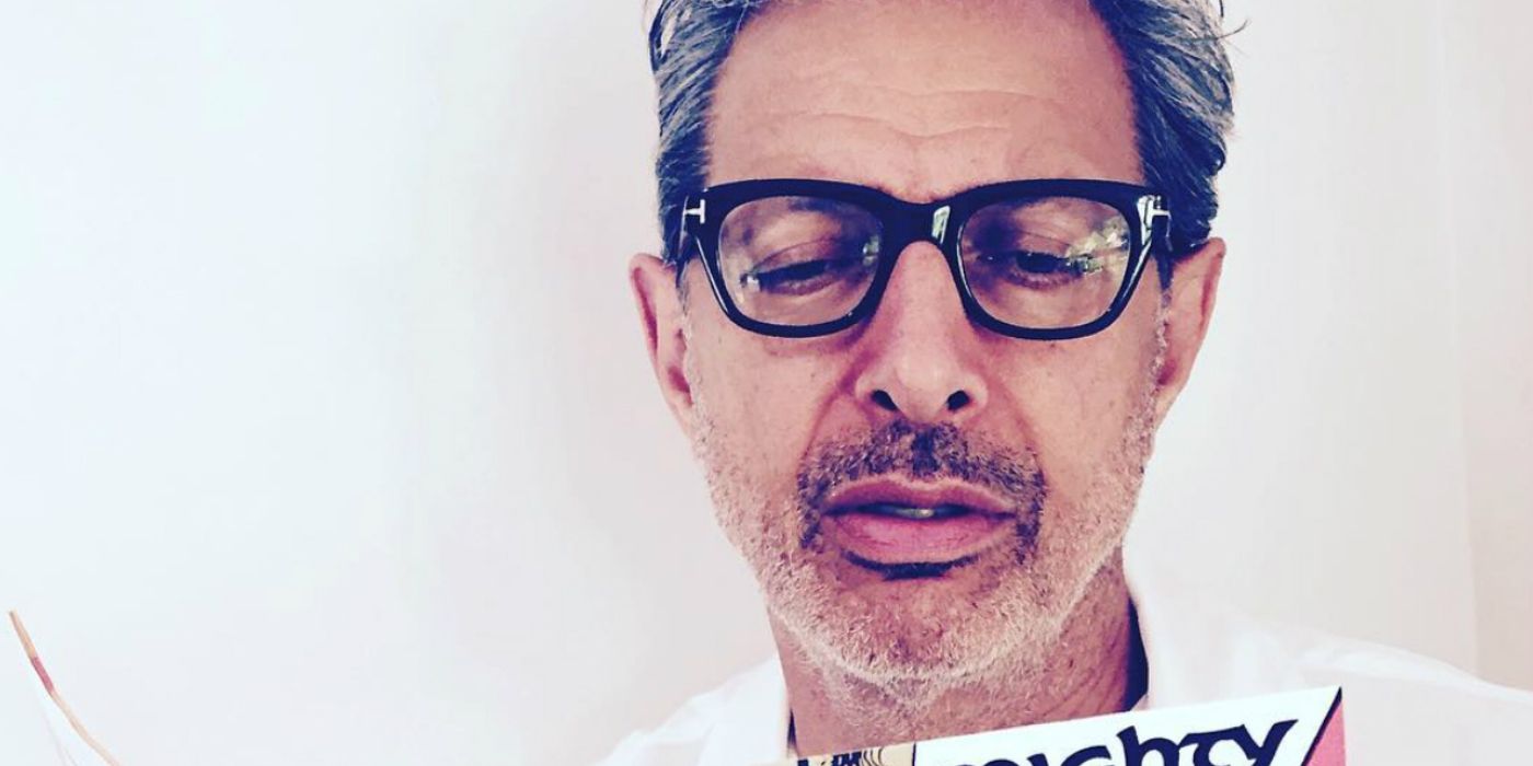 Thor: Ragnarok - Jeff Goldblum doing 'research'