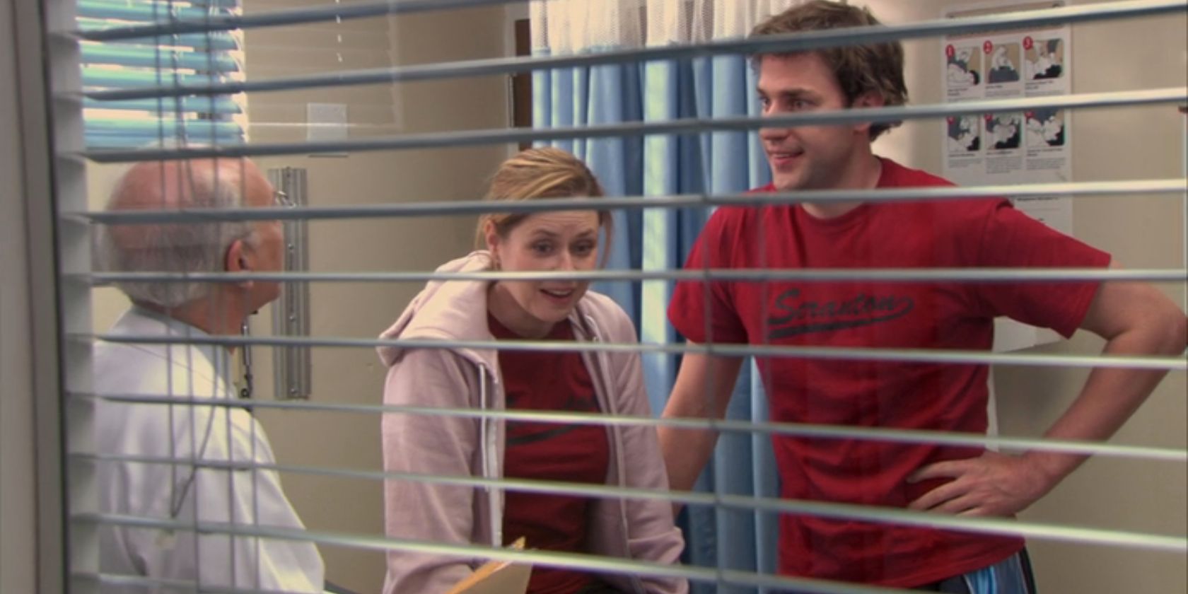 Jenna Fischer and John Krasinski as Jim and Pam find out they're pregnant in The Office