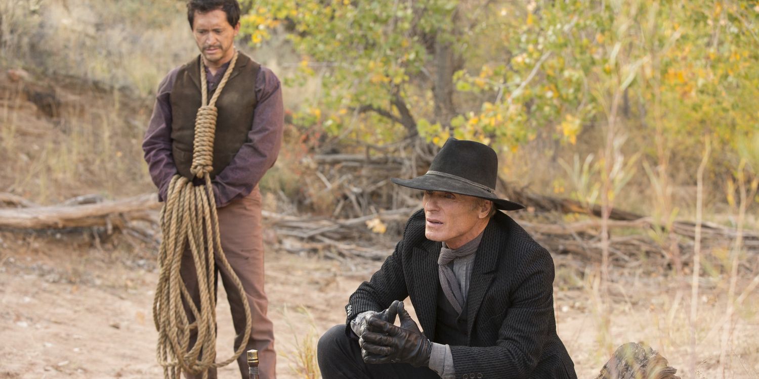 Clifton Collins Junior and Ed Harris in Westworld