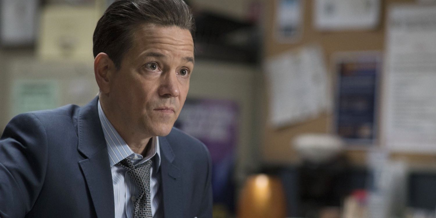 Frank Whaley as Detective Scarfe in Luke Cage