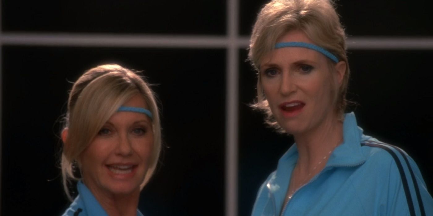 Olivia Newton-John and Sue Sylvester singing on Glee.