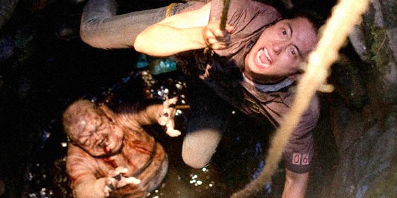 Glenn and Well Zombie in Walking Dead