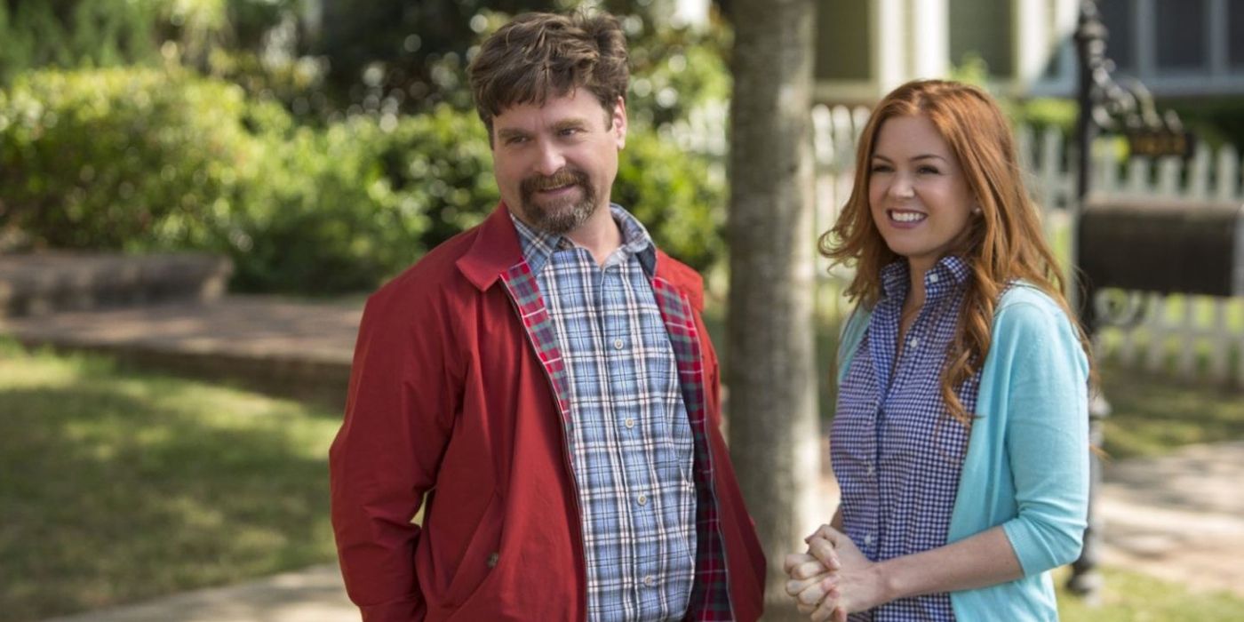 Zach Galifianakis and Isla Fisher in Keeping Up with the Joneses