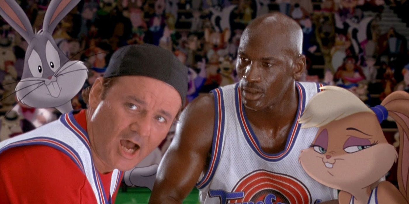 Bill Murray huddles with Michael Jordan in basketball game Space Jam