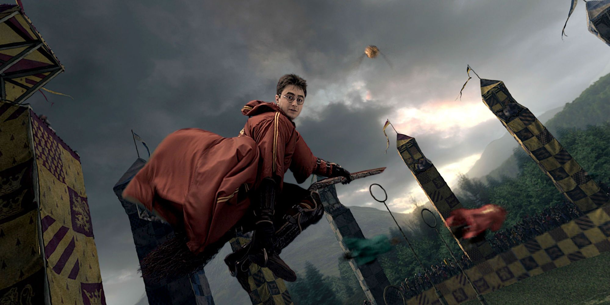 Harry Potter plays Quidditch