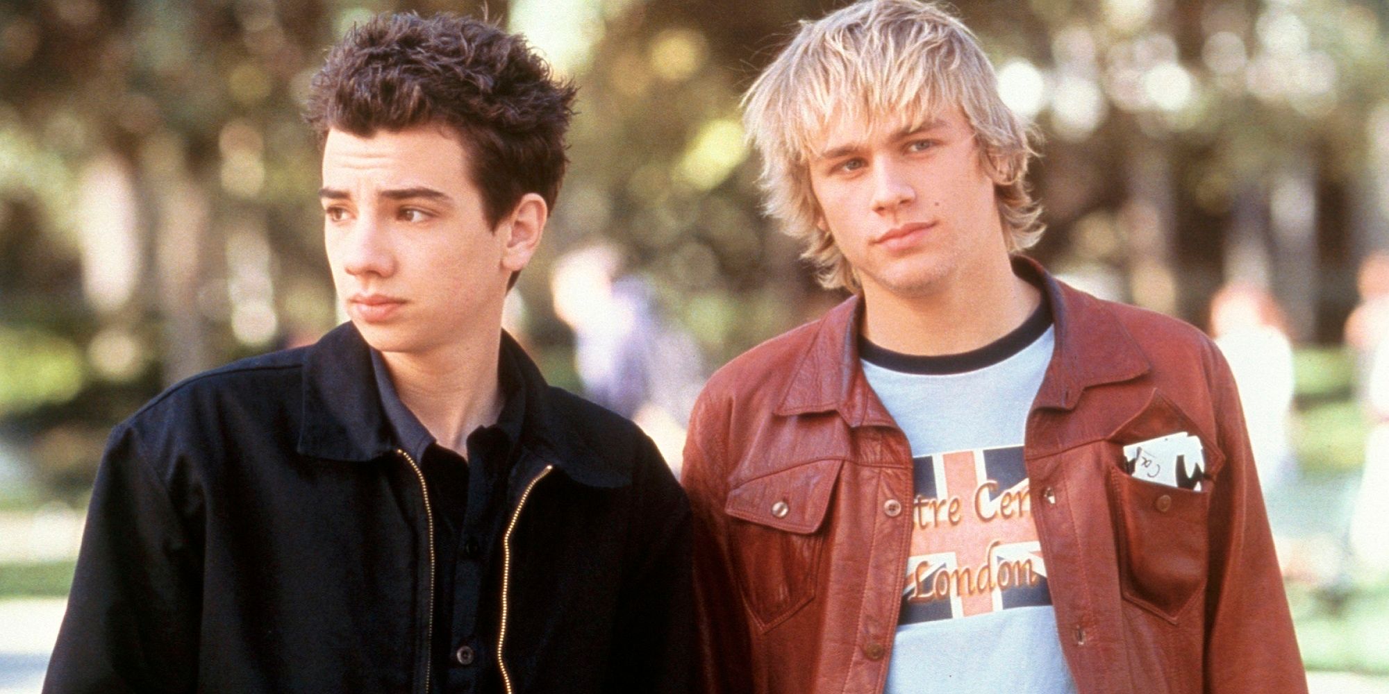 Jay Baruchel and Charlie Hunnam in Undeclared
