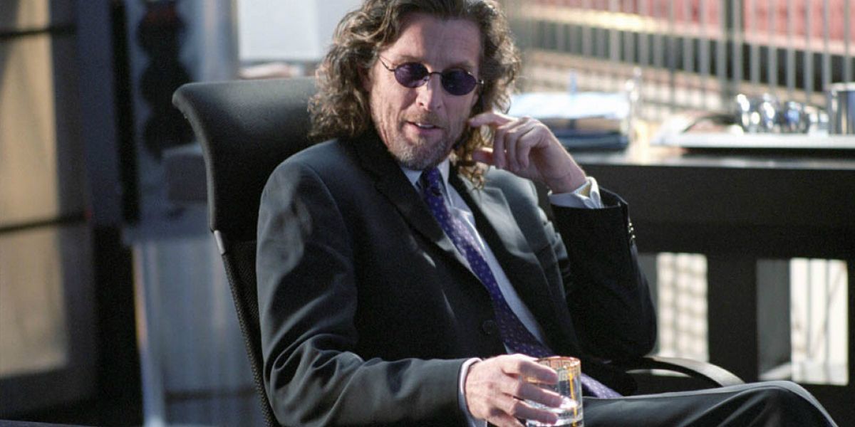 John Glover as Lionel Luthor in Smallville