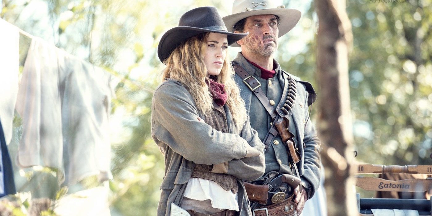 Sara Lance wears western gear in a trip to the past in Legends Of Tomorrow