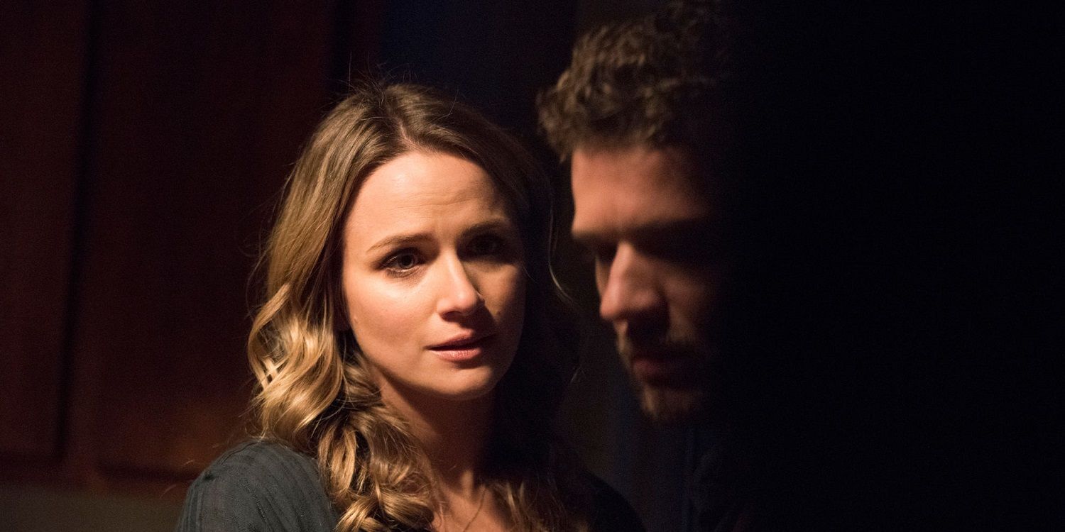 Shantel VanSanten as Julie Swagger and Ryan Phillippe as Bob Lee Swaggerin Shooter series premiere