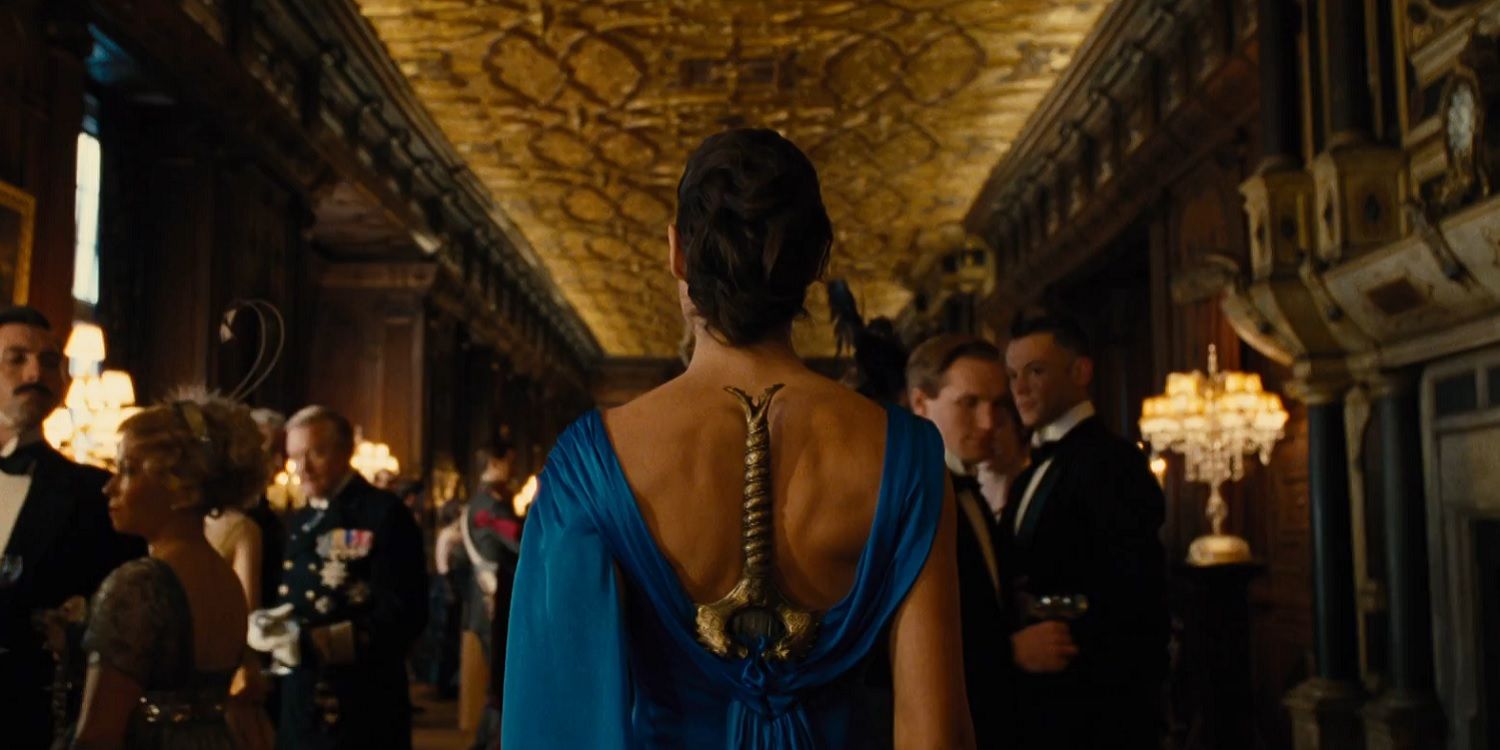 Wonder Woman Trailer 2 - Dress with sword
