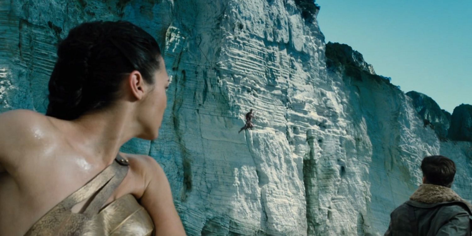 Wonder Woman Trailer 2 - Steve and Diana in battle