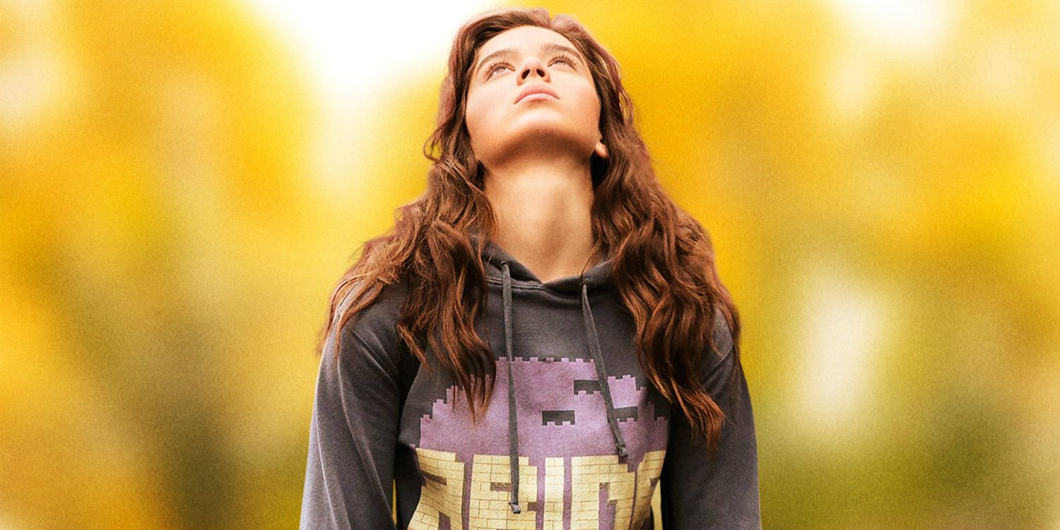 Nadie looking up in the The Edge of Seventeen poster (cropped) - Hailee Steinfeld