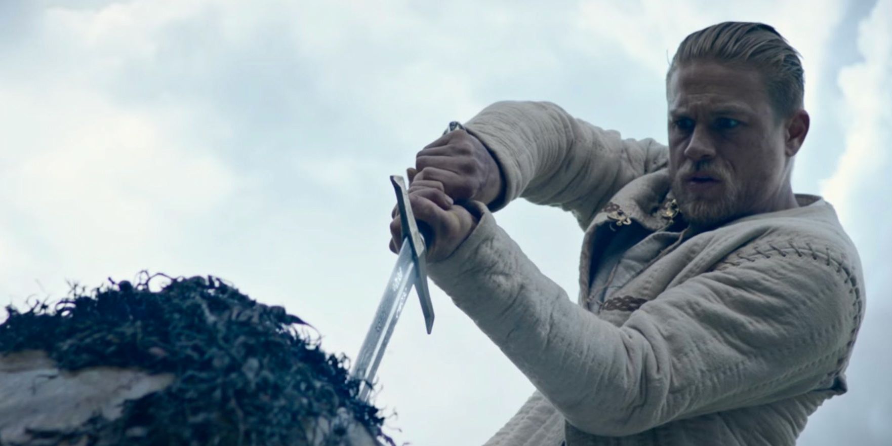 Charlie Hunnam in King Arthur- Legend of the Sword