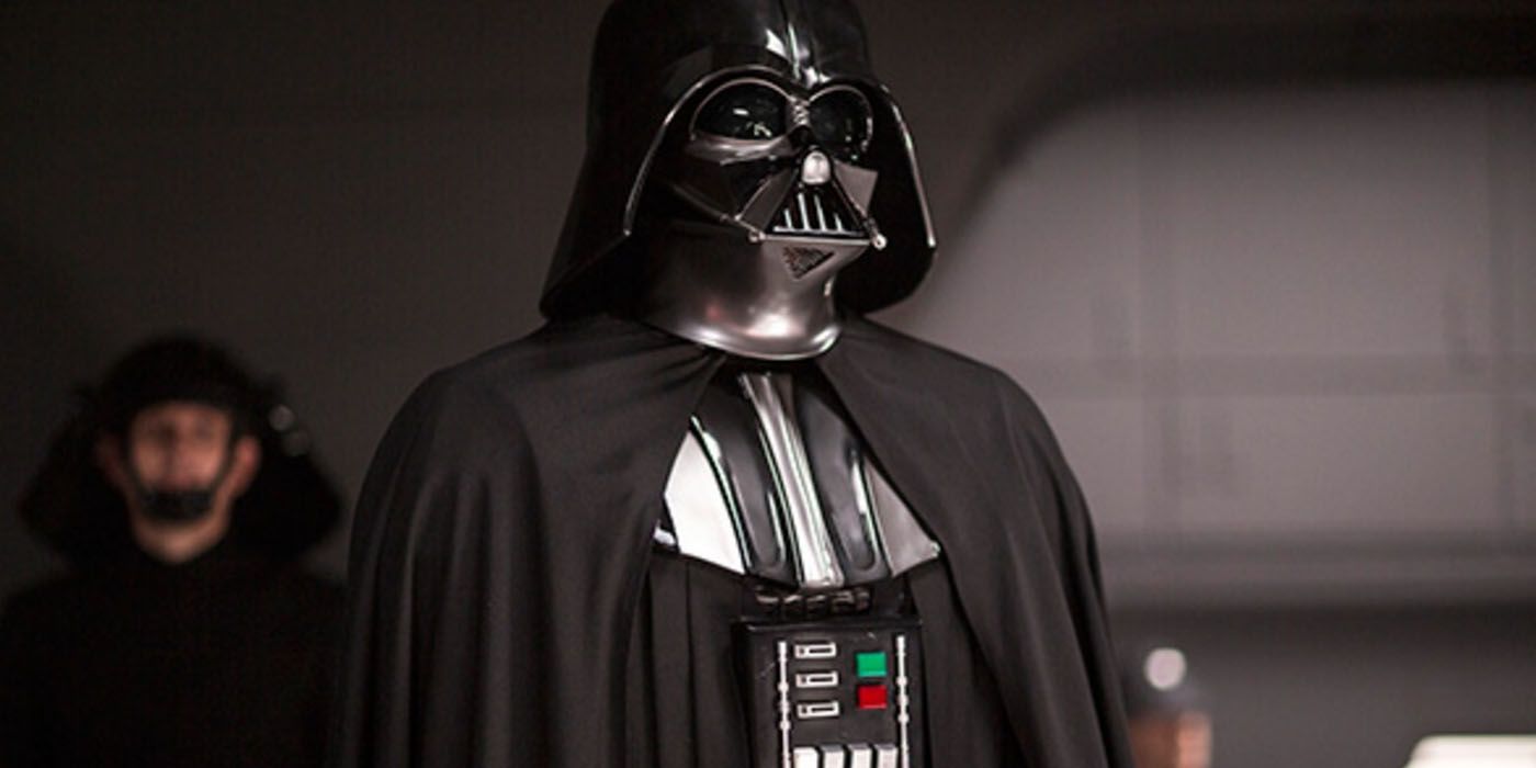 Voordracht Handig voor de helft How Darth Vader's Costume Was Changed For Rogue One