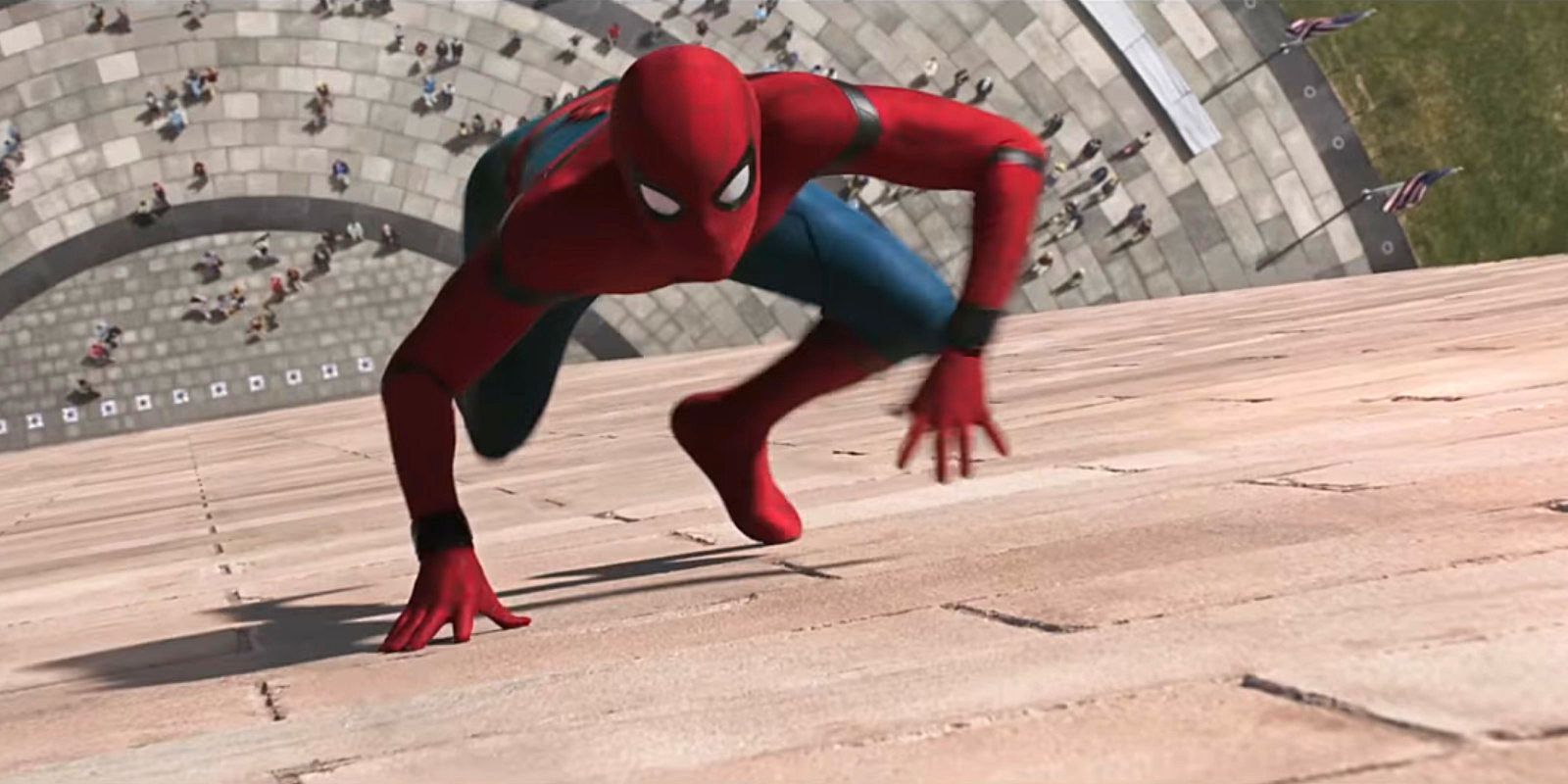 Spider-Man Homecoming - Climbing up wall