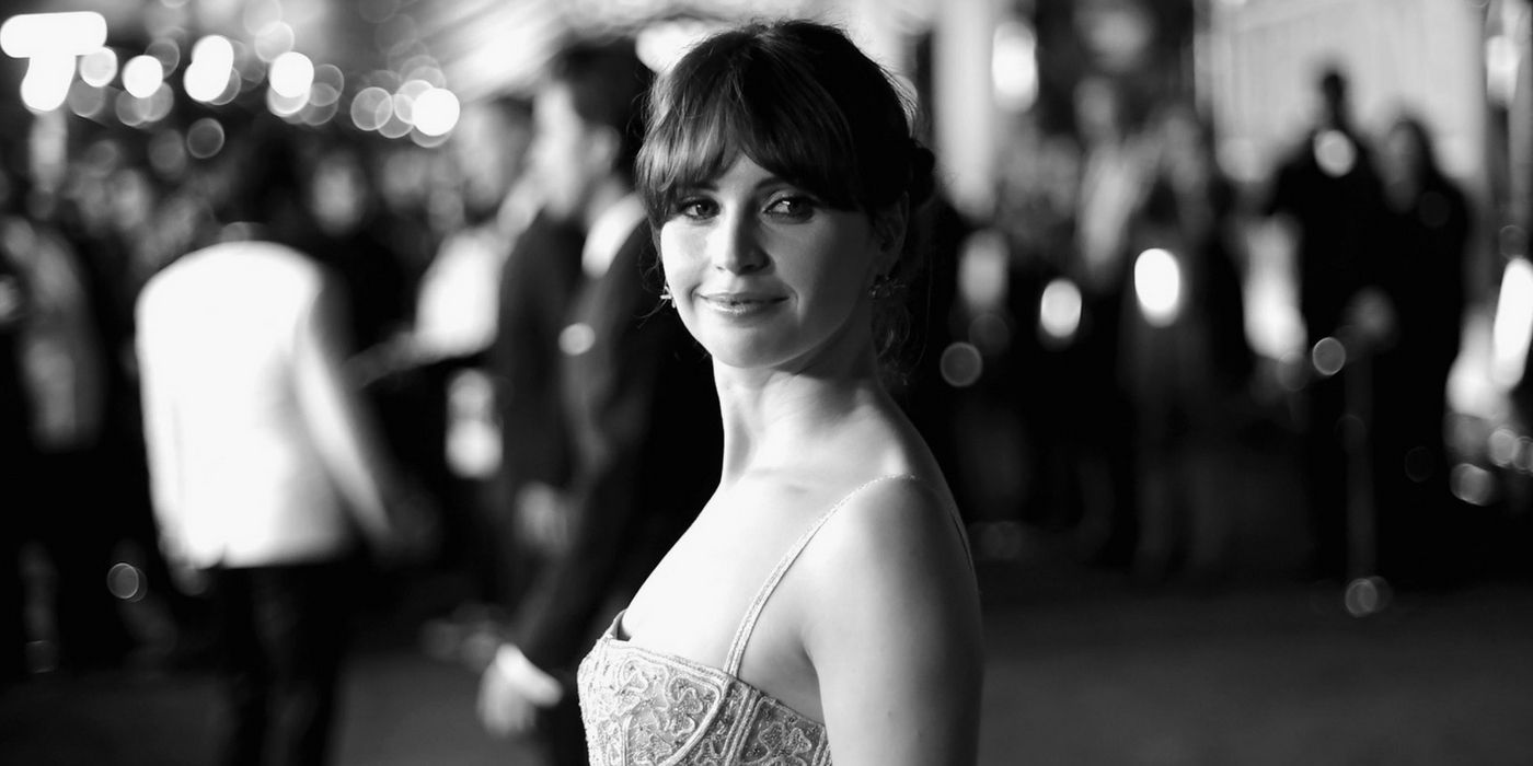 Star Wars Rogue One Premiere Felicity Jones Red Carpet Shot Black and White cropped
