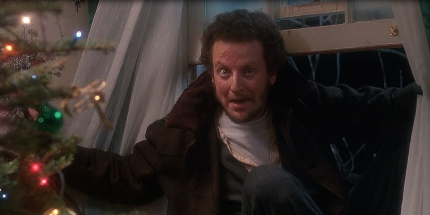 Home Alone - Daniel Stern comes through a window