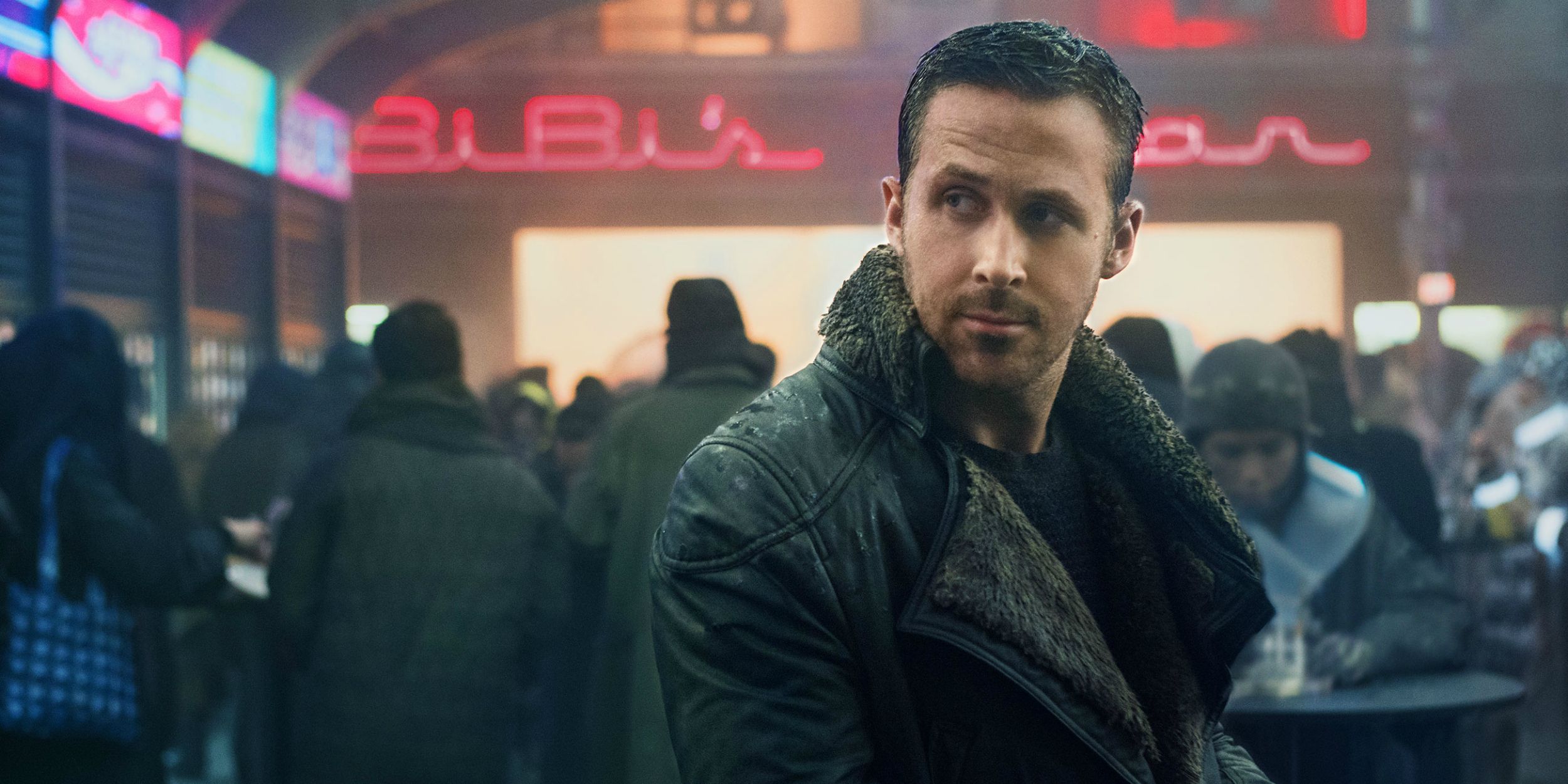 Ryan Gosling Was Ovewhelmed by Blade Runner 2049 Practical Sets