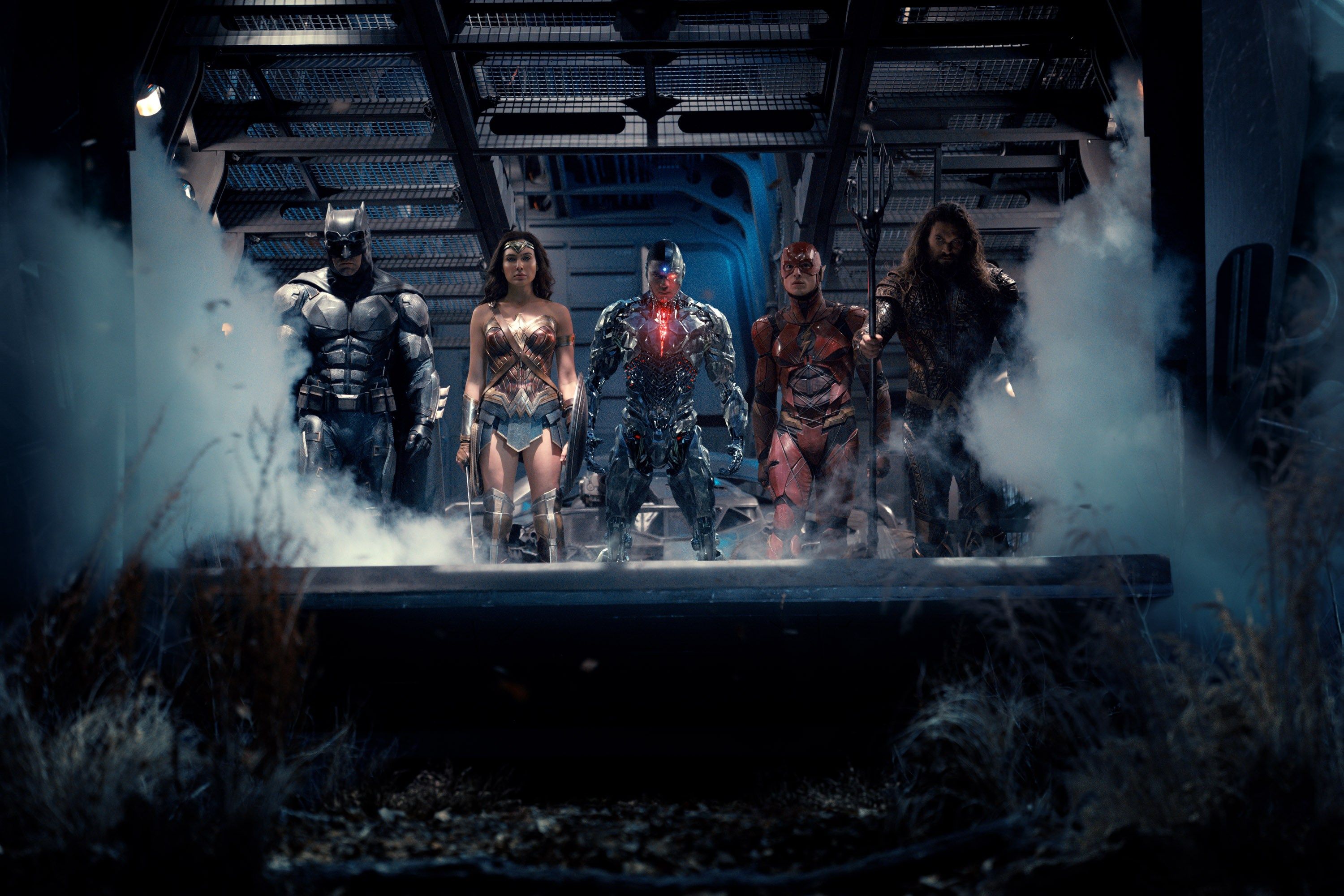 Entire Justice League team - Batman, Wonder Woman, Cyborg, Flash, Aquaman