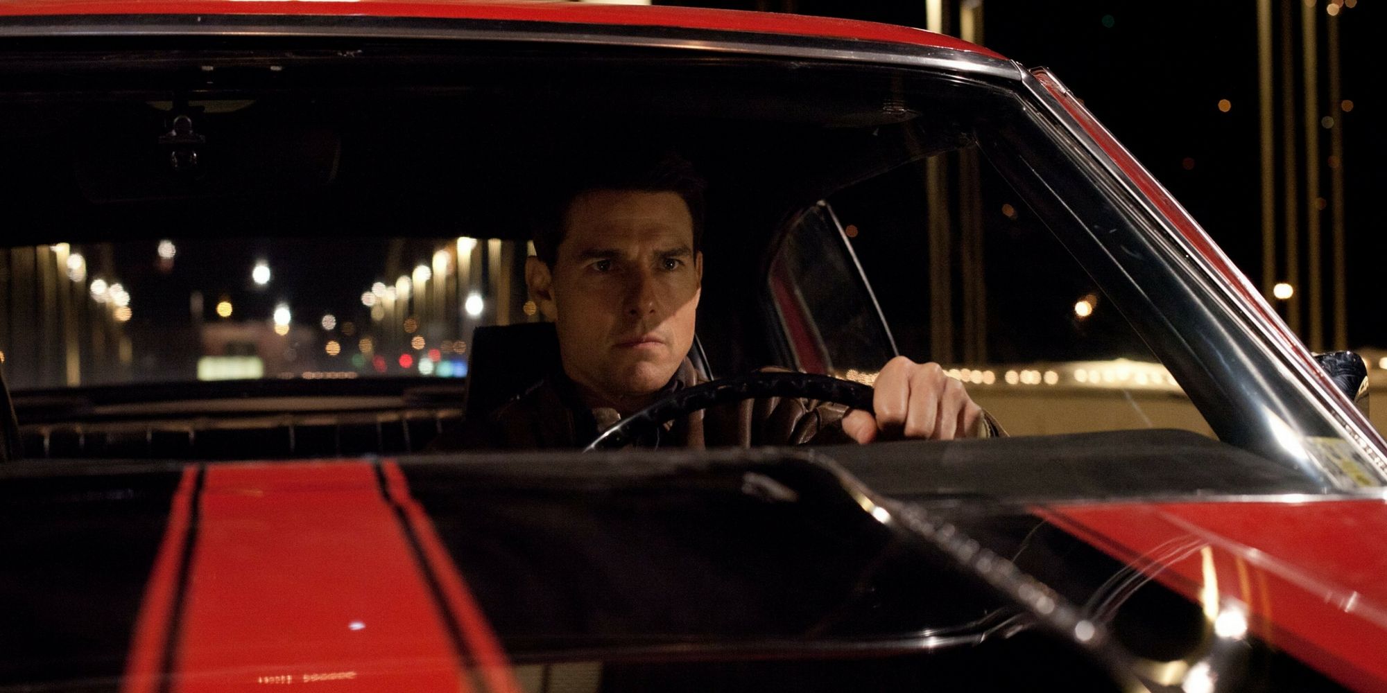 Jack Reacher 2 Never Go Back - Tom Cruise in Car