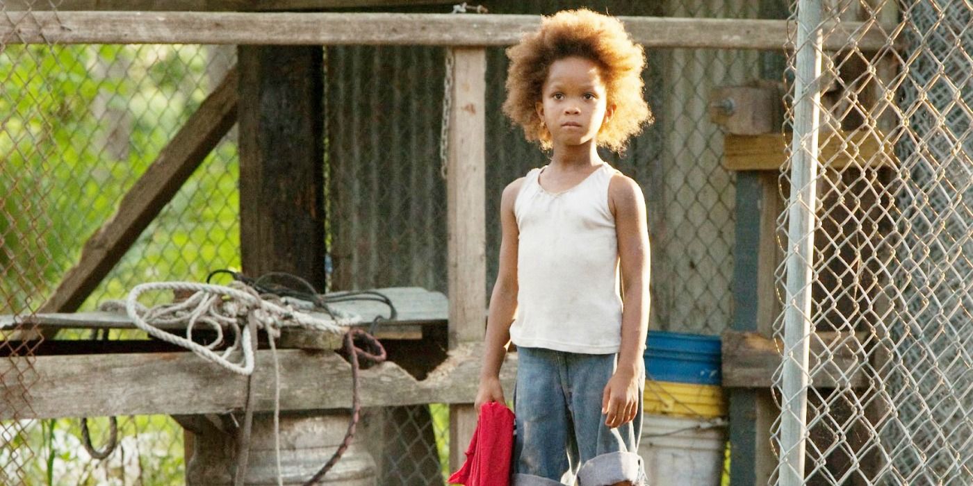 Hushpuppy standing and looking confused in Beasts of the Southern Wild