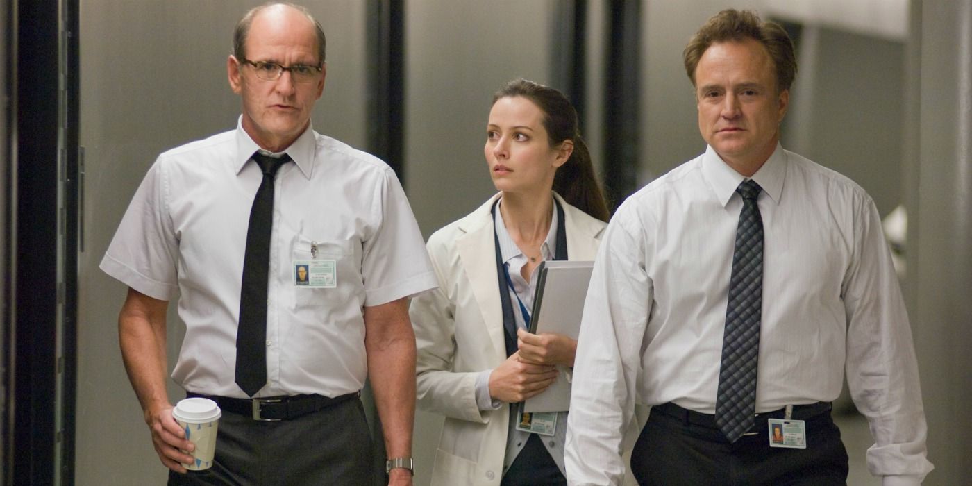 Richard Jenkins Amy Acker Bradley Whitford in The Cabin in the Woods
