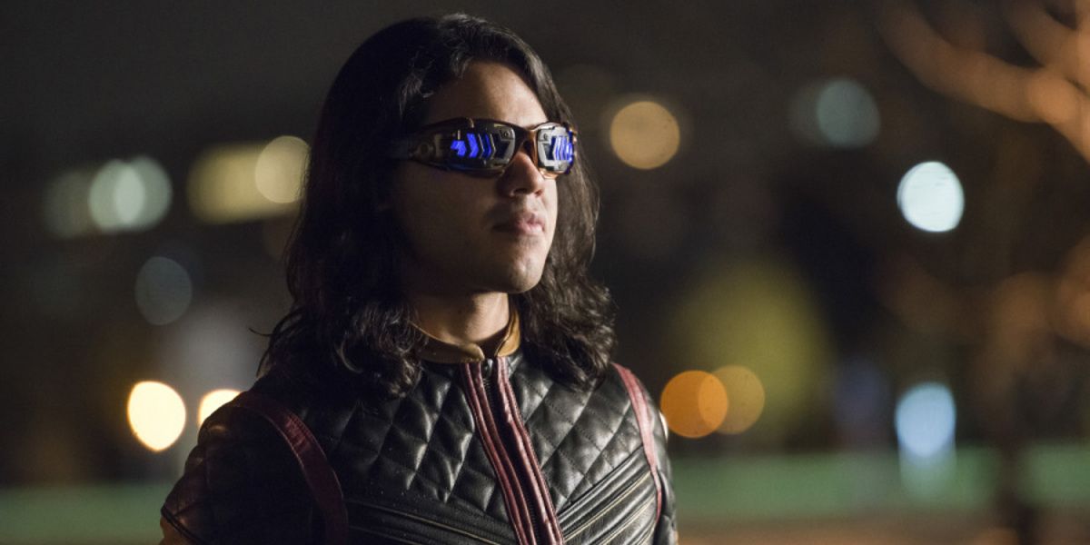 Cisco dressed as Vibe on The Flash 