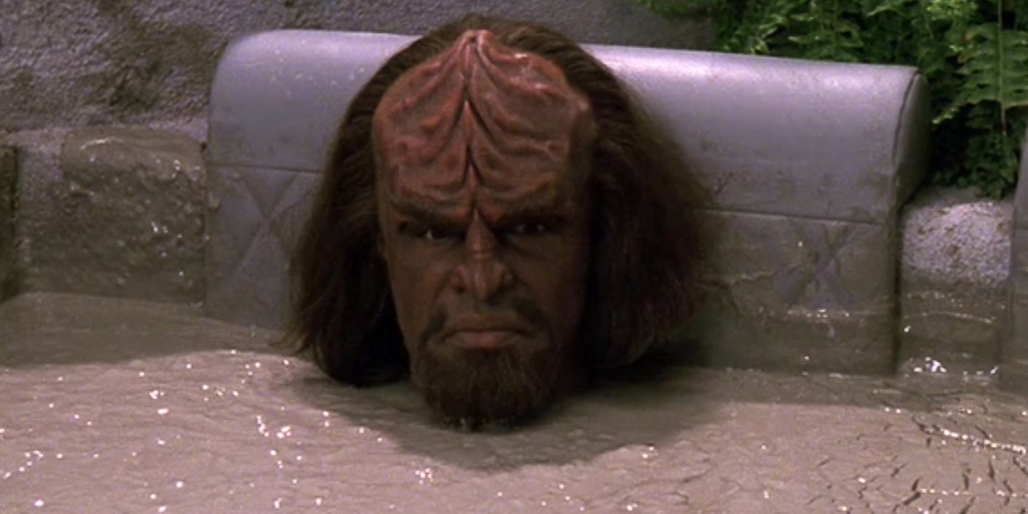 Star Trek: The Next Generation - Worf in mud