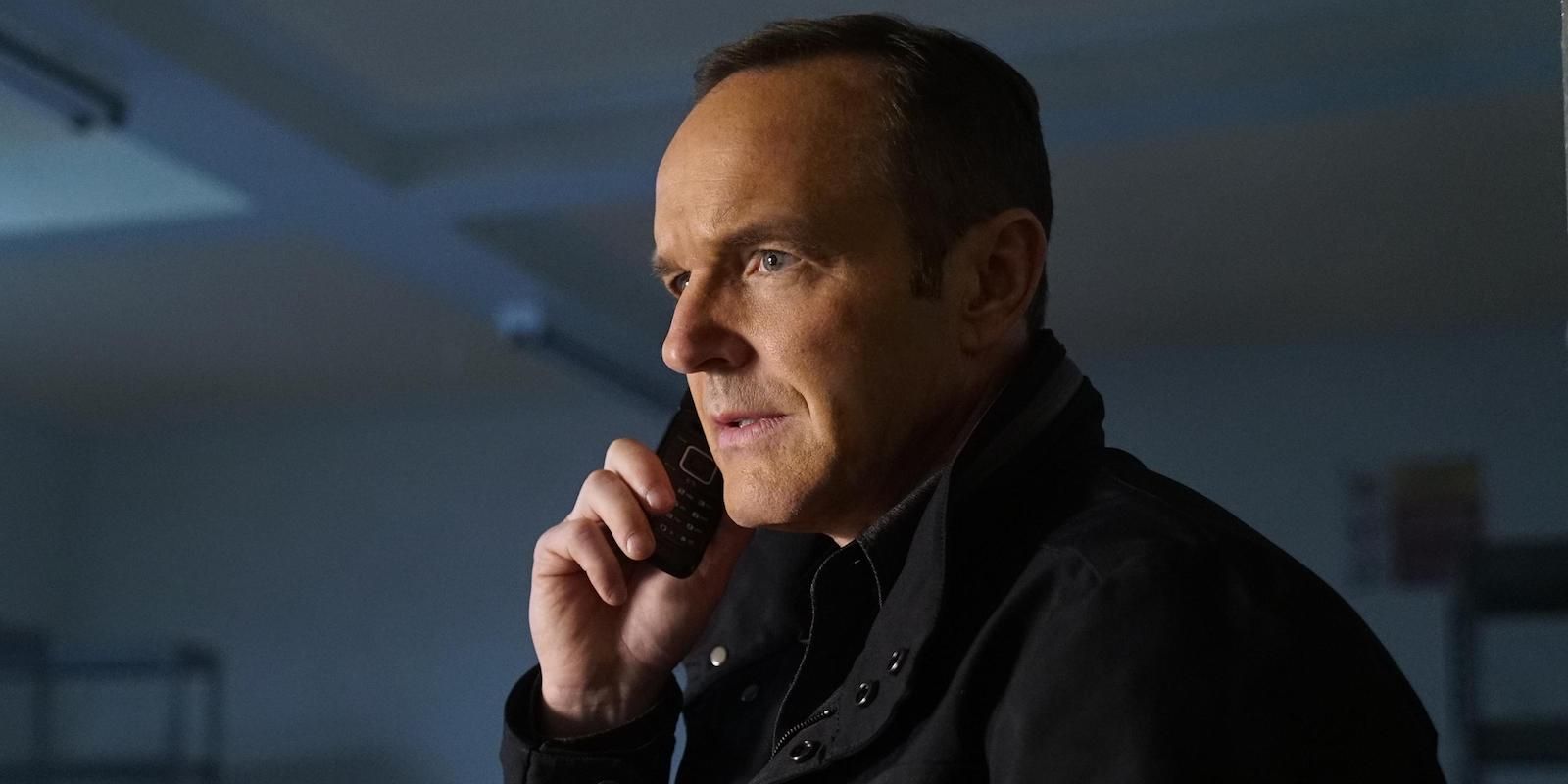 Agents of SHIELD The Man Behind the Shield Phil Coulson