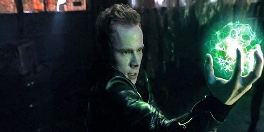 Brendan Fletcher as Parasite in Smallville