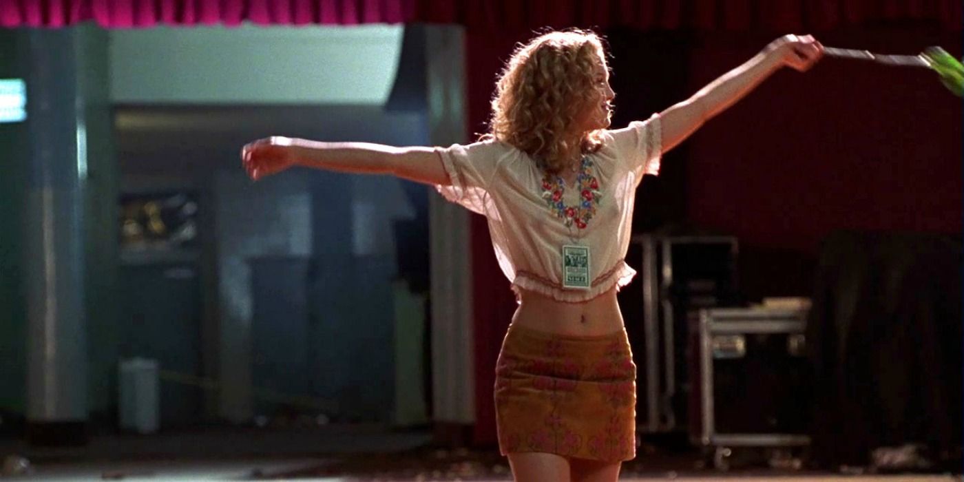 Penny Lane stretching her arms in Almost Famous
