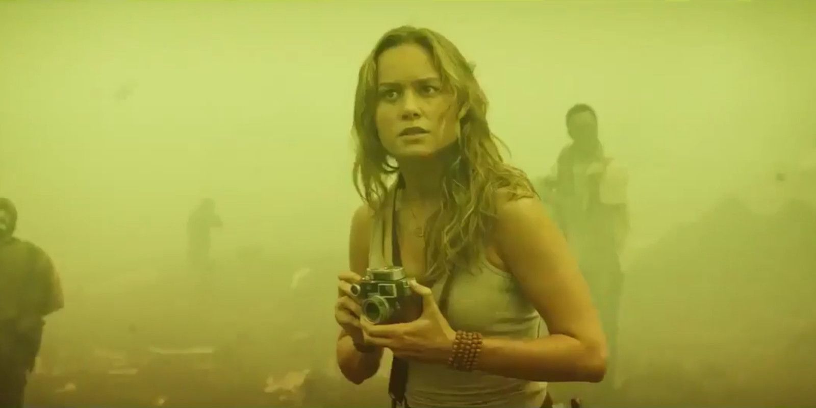 Kong Skull Island - Brie Larson with a camera