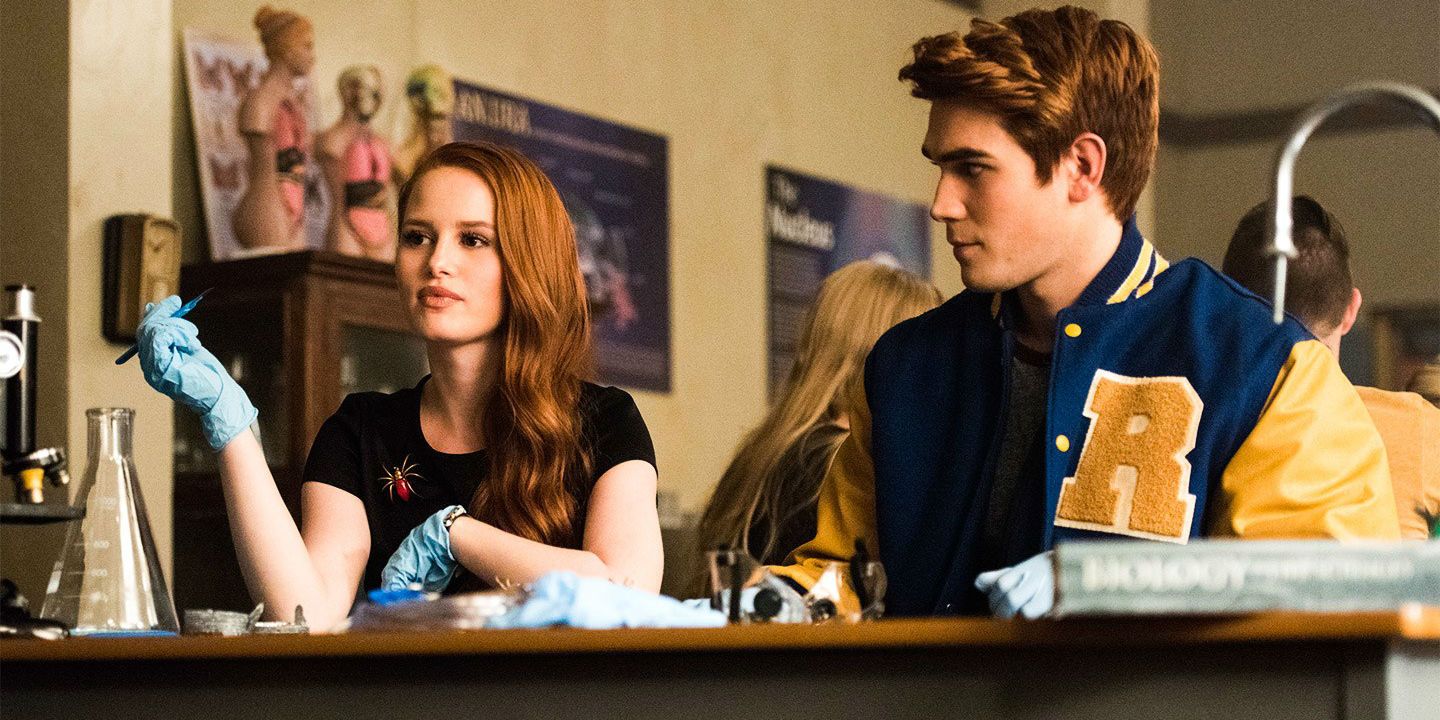Cheryl Blossom and Archie Andrews sitting in class on Riverdale