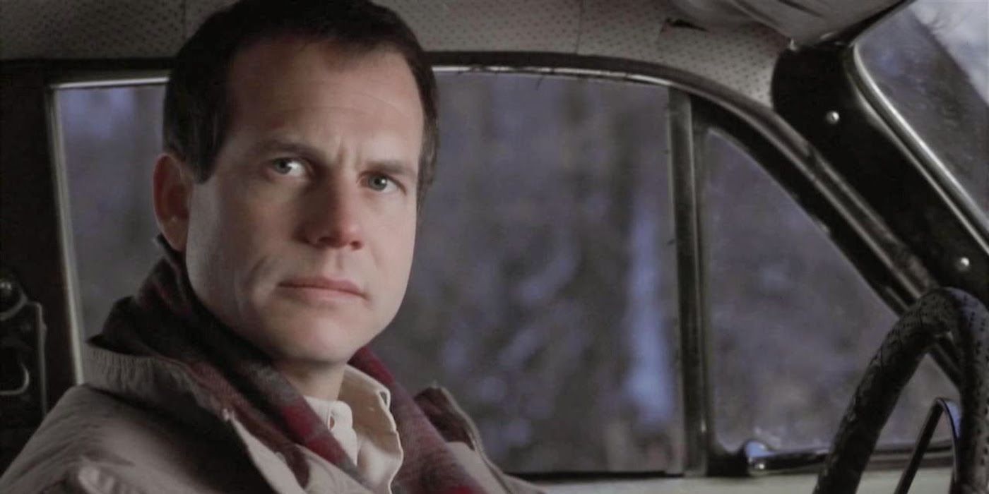 Bill Paxton in a car in A Simple Plan
